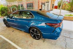 تۆیۆتا کامری